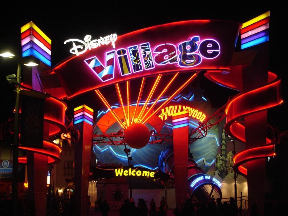 Love N Chic 3 Studios Disneyland 5 Min Chessy  Exterior photo